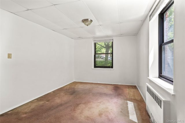 13915 28th Road 1G, Flushing, NY 11354