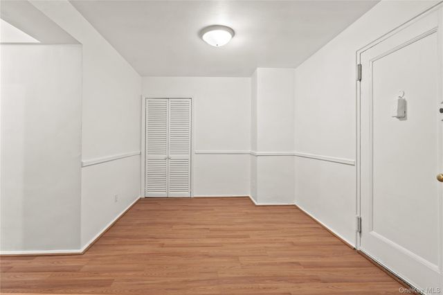 13915 28th Road 1G, Flushing, NY 11354