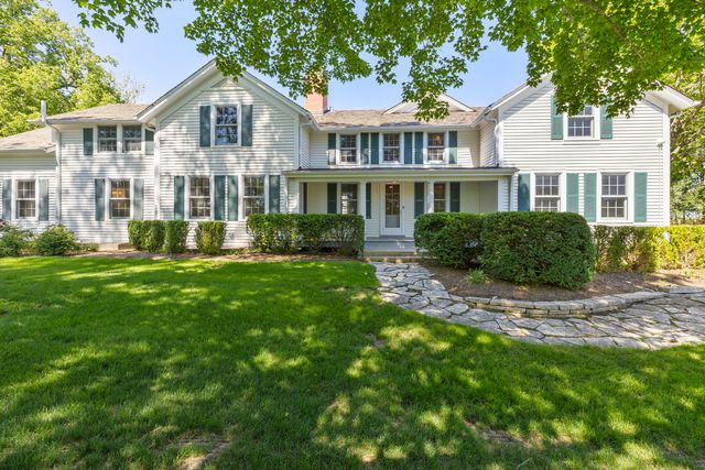 332 Old Sutton Road, Barrington Hills, IL 60010