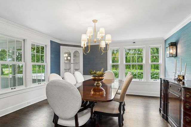 332 Old Sutton Road, Barrington Hills, IL 60010