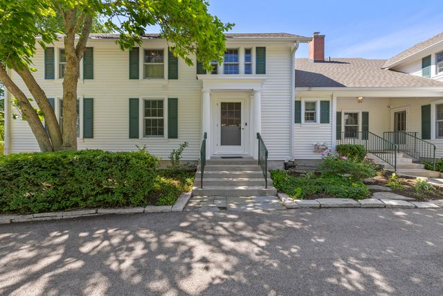 332 Old Sutton Road, Barrington Hills, IL 60010