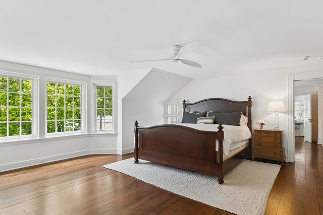 332 Old Sutton Road, Barrington Hills, IL 60010