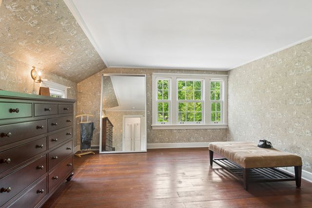 332 Old Sutton Road, Barrington Hills, IL 60010