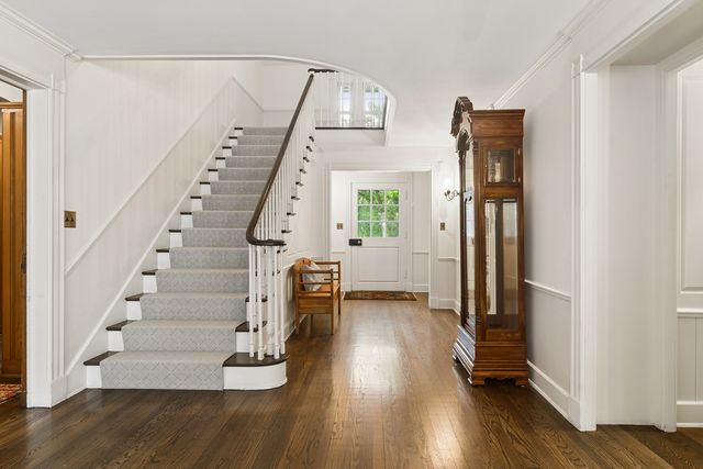 332 Old Sutton Road, Barrington Hills, IL 60010