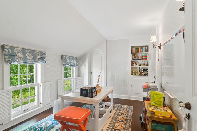 332 Old Sutton Road, Barrington Hills, IL 60010