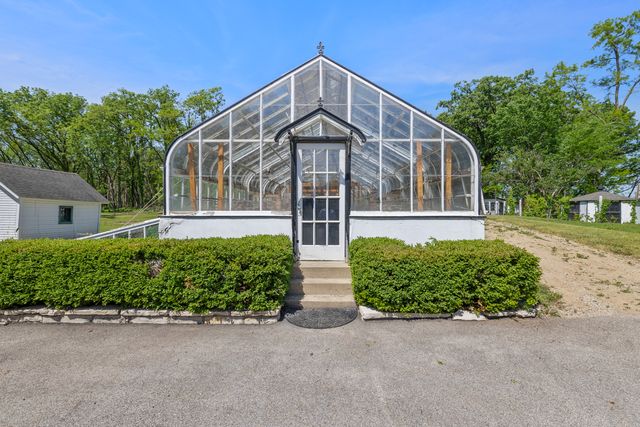 332 Old Sutton Road, Barrington Hills, IL 60010
