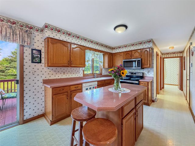 4915 OAKBARK Court, Erie, PA 16506