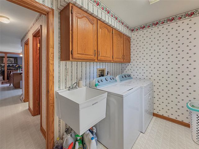 4915 OAKBARK Court, Erie, PA 16506