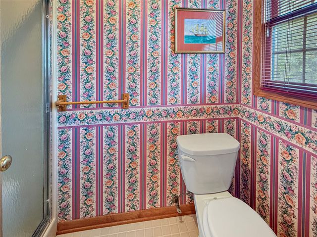 4915 OAKBARK Court, Erie, PA 16506