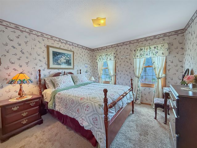 4915 OAKBARK Court, Erie, PA 16506
