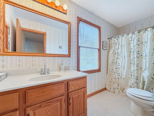 4915 OAKBARK Court, Erie, PA 16506