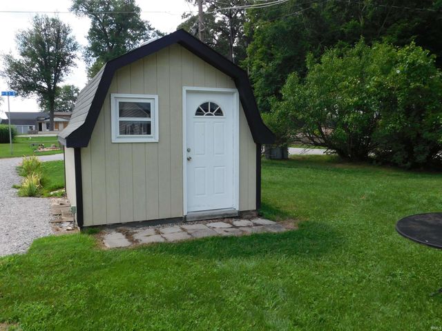 2 EMS B1D Lane, Leesburg, IN 46538