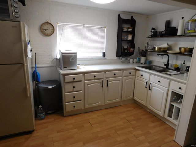 2 EMS B1D Lane, Leesburg, IN 46538