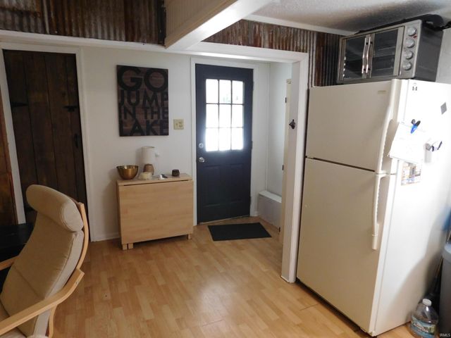 2 EMS B1D Lane, Leesburg, IN 46538