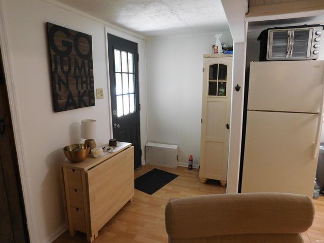 2 EMS B1D Lane, Leesburg, IN 46538