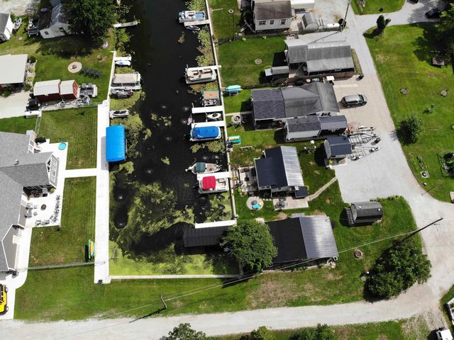 2 EMS B1D Lane, Leesburg, IN 46538