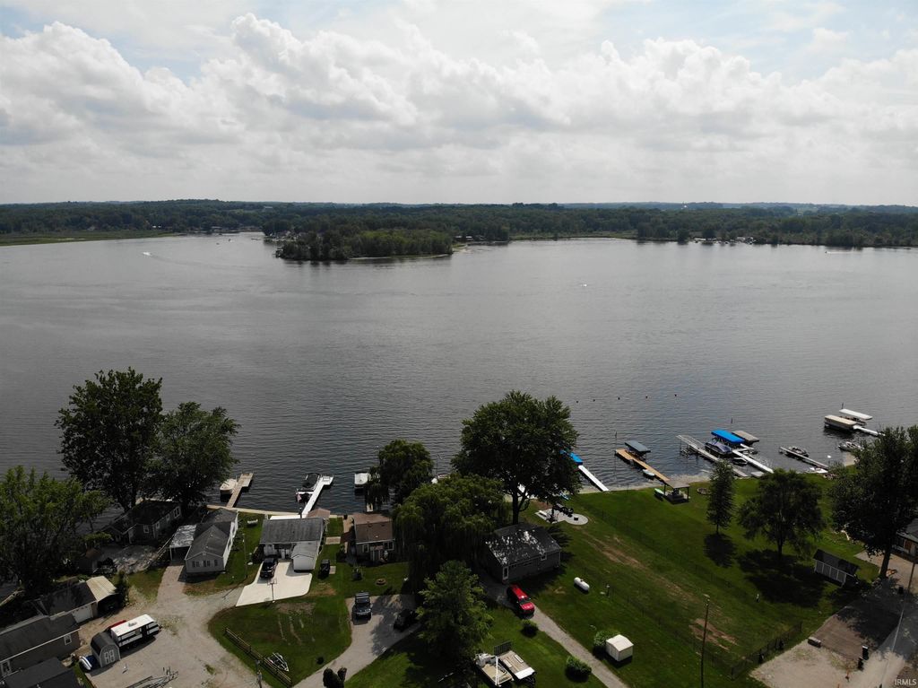 2 EMS B1D Lane, Leesburg, IN 46538