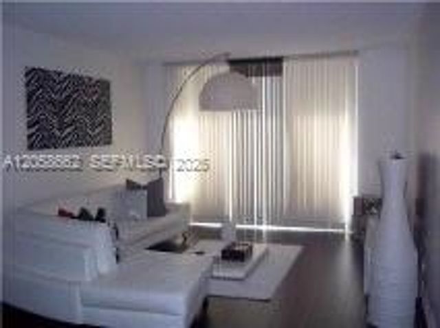 3000 S Ocean Dr 518, Hollywood, FL 33019