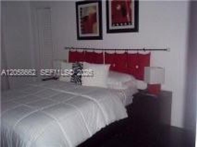 3000 S Ocean Dr 518, Hollywood, FL 33019