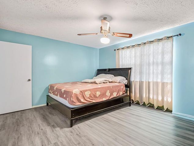 366 SE Lancaster Avenue, Port St. Lucie, FL 34984
