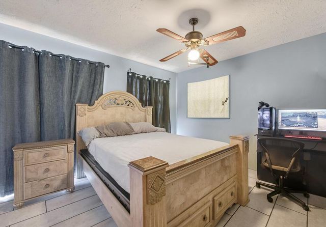 366 SE Lancaster Avenue, Port St. Lucie, FL 34984