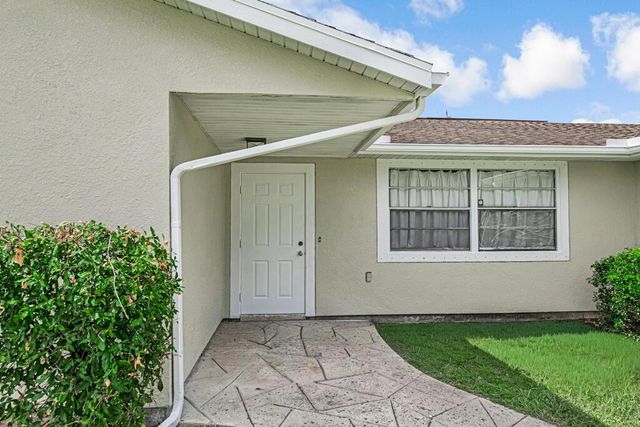 366 SE Lancaster Avenue, Port St. Lucie, FL 34984