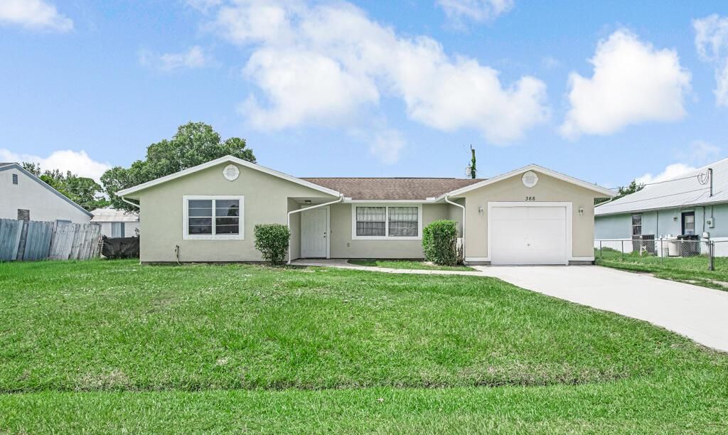 366 SE Lancaster Avenue, Port St. Lucie, FL 34984