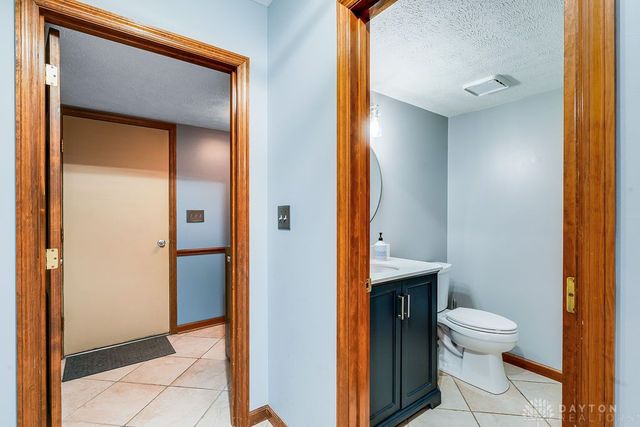 120 Deer Trail Drive, Springboro, OH 45066