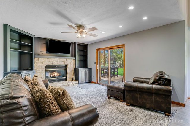 120 Deer Trail Drive, Springboro, OH 45066