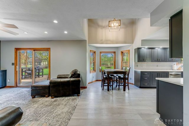 120 Deer Trail Drive, Springboro, OH 45066