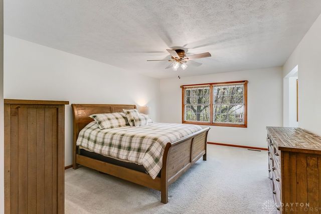 120 Deer Trail Drive, Springboro, OH 45066