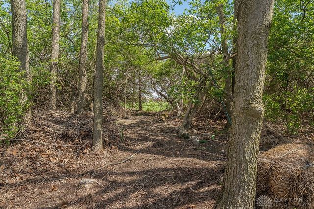 120 Deer Trail Drive, Springboro, OH 45066