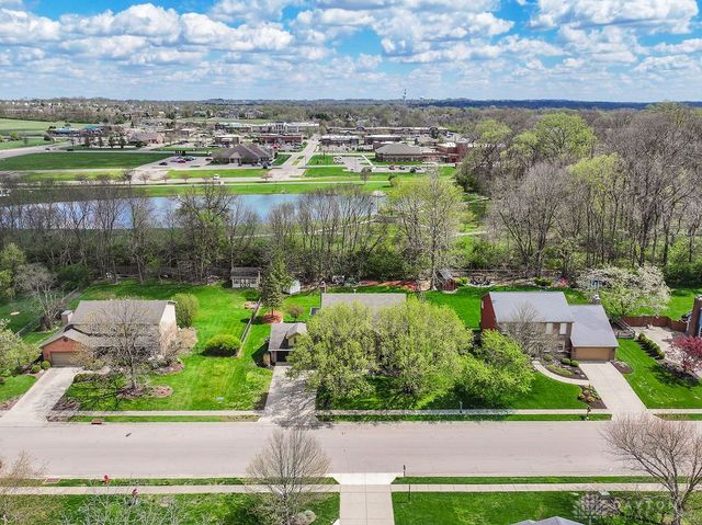 120 Deer Trail Drive, Springboro, OH 45066