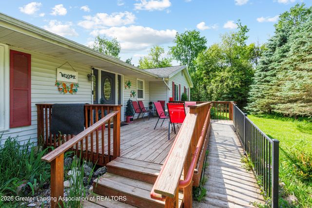 10216 N Royston Road, Grand Ledge, MI 48837