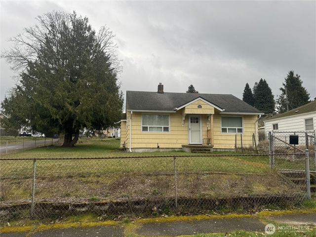 4503 E E Street, Tacoma, WA 98404