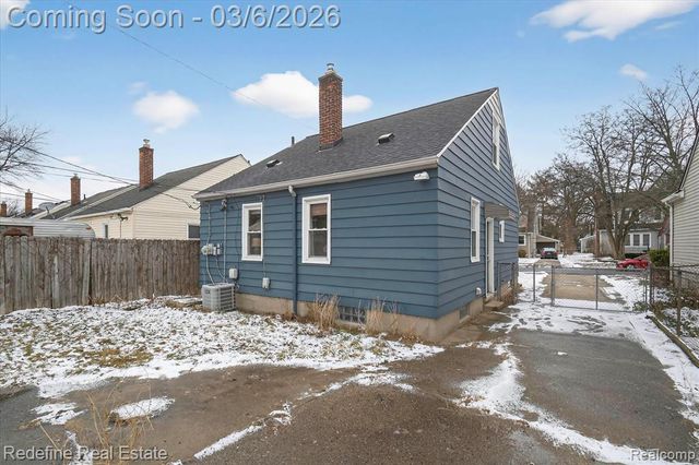 1915 Central Street, Ferndale, MI 48220