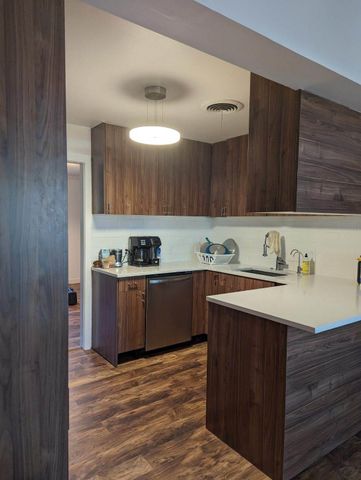 1708 Windoak DR, Austin, TX 78741