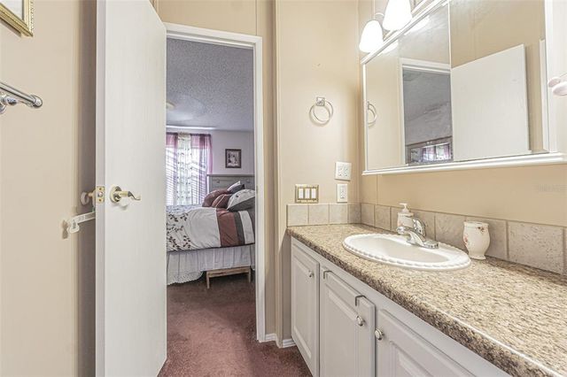 37607 NEUKOM AVENUE, Zephyrhills, FL 33541
