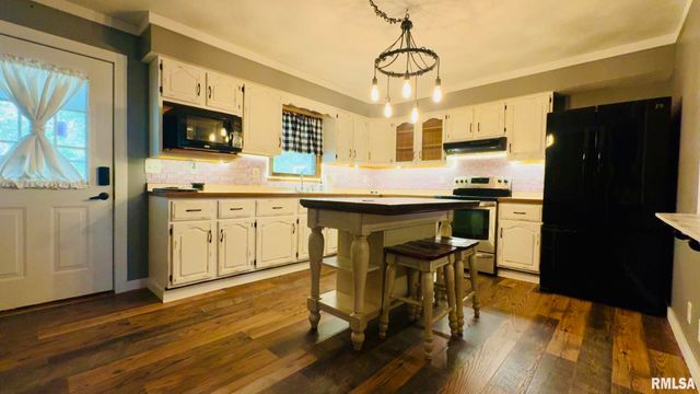 5381 CENTER Street, Mulkeytown, IL 62865