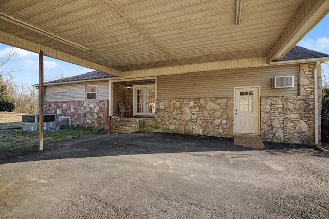 634 Still Pond Road, Columbia, TN 38401