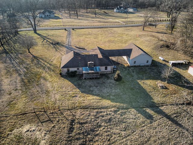 634 Still Pond Road, Columbia, TN 38401