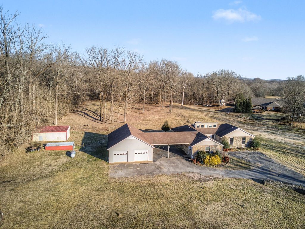 634 Still Pond Road, Columbia, TN 38401