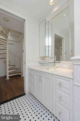 1268 RYDAL RD, Jenkintown, PA 19046