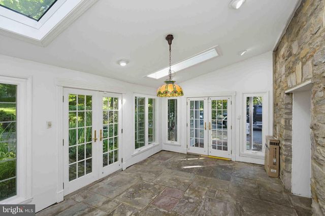 1268 RYDAL RD, Jenkintown, PA 19046