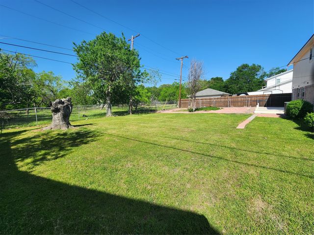 2931 W 11th Street, Irving, TX 75060