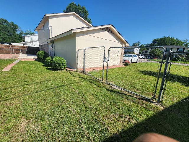 2931 W 11th Street, Irving, TX 75060