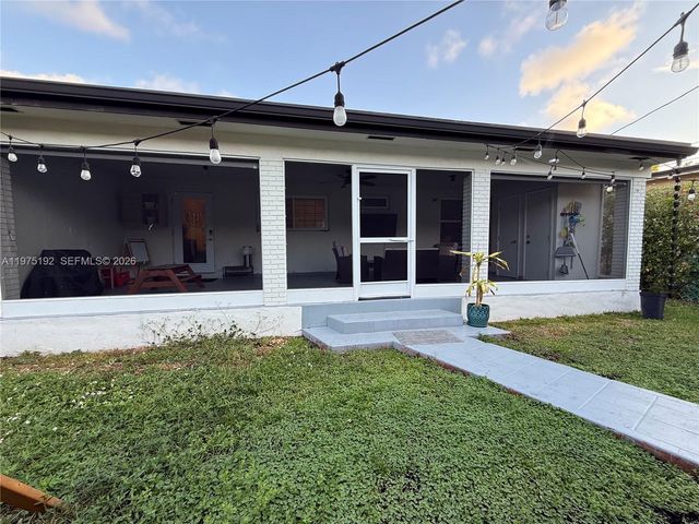 4850 SW 4th St 0, Miami, FL 33134