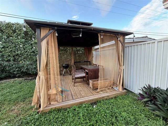 4850 SW 4th St 0, Miami, FL 33134