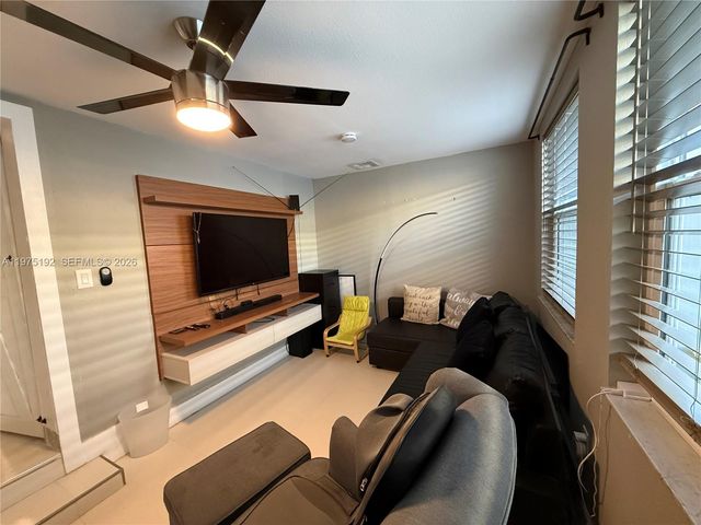 4850 SW 4th St 0, Miami, FL 33134