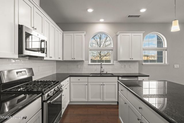 1995 Wind Ranch Road UNIT B, Reno, NV 89521